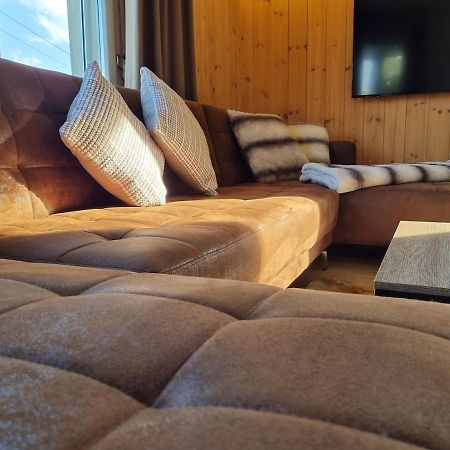 Alpine Retreat & Sauna 디센티스 외부 사진