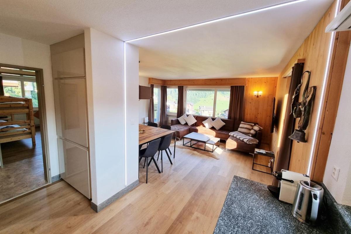 Alpine Retreat & Sauna 디센티스 외부 사진