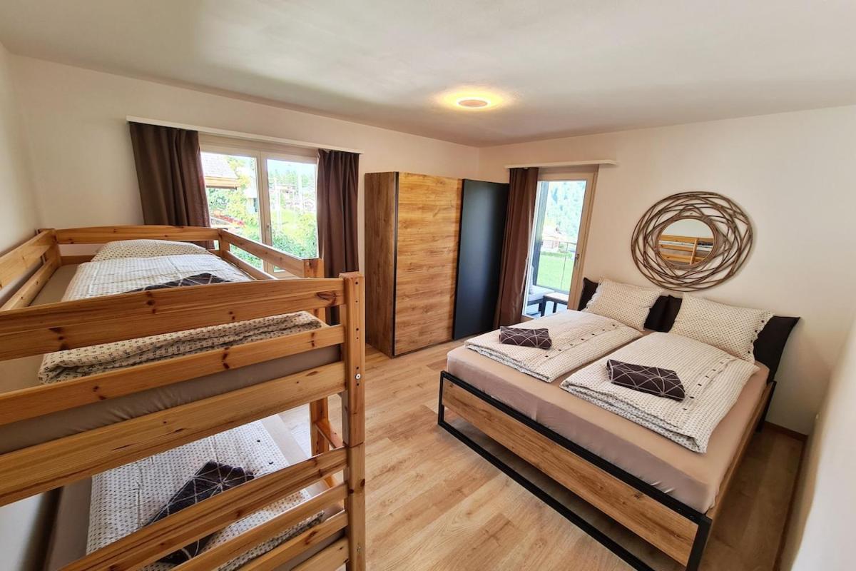 Alpine Retreat & Sauna 디센티스 외부 사진