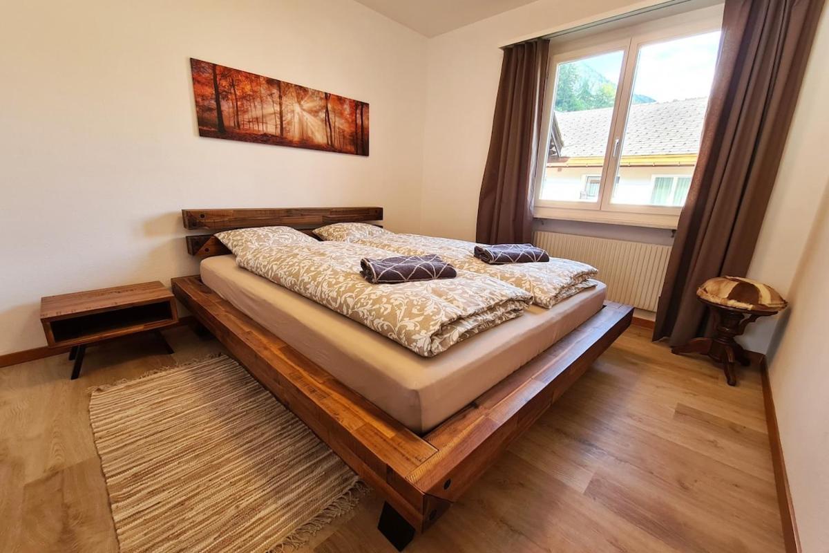 Alpine Retreat & Sauna 디센티스 외부 사진