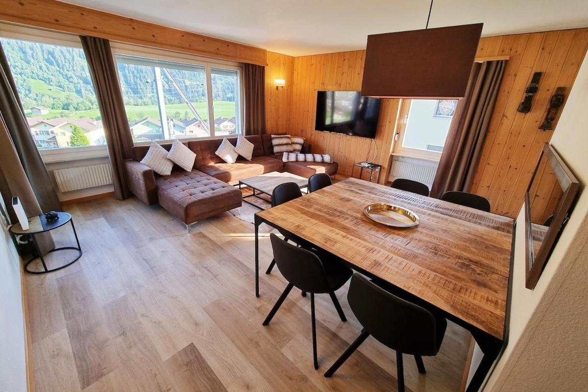 Alpine Retreat & Sauna 디센티스 외부 사진